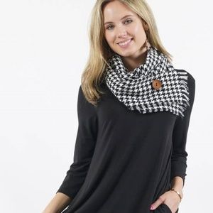 Houndstooth Scarf